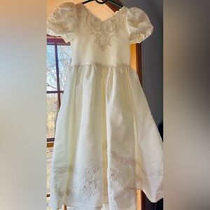 Elegant White Kids Dress with Embroidered Details